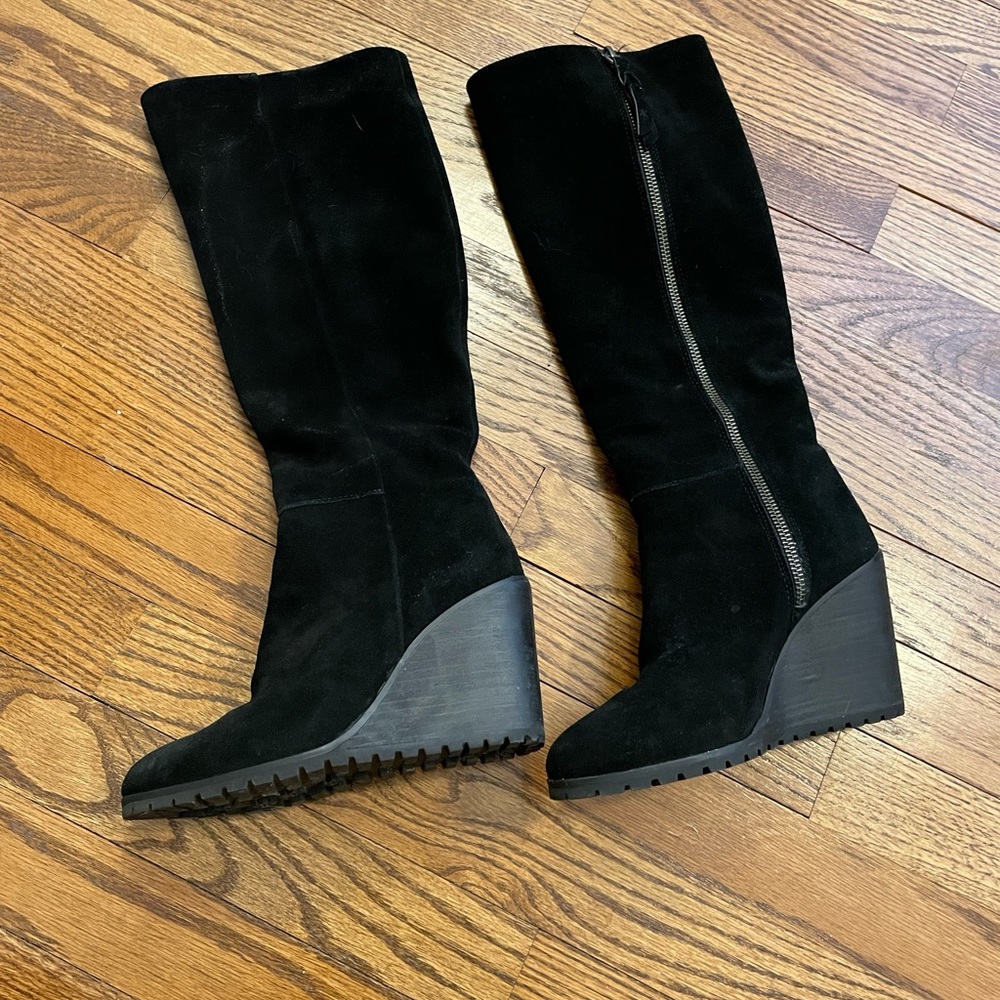 Splendid wedge suede boot